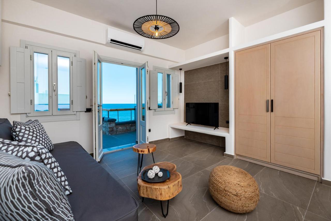 Neoma Luxury Suites Karterados  Dış mekan fotoğraf