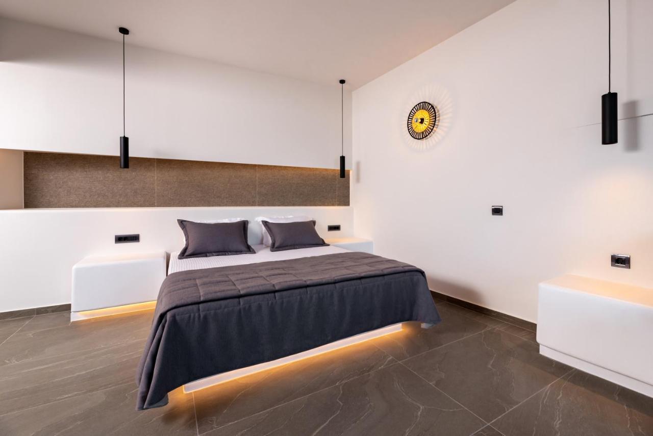Neoma Luxury Suites Karterados  Dış mekan fotoğraf