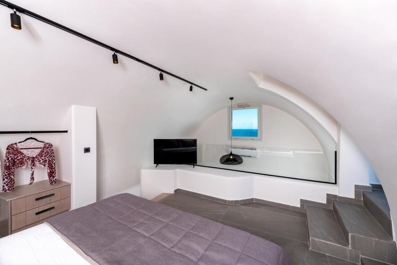 Neoma Luxury Suites Karterados  Dış mekan fotoğraf