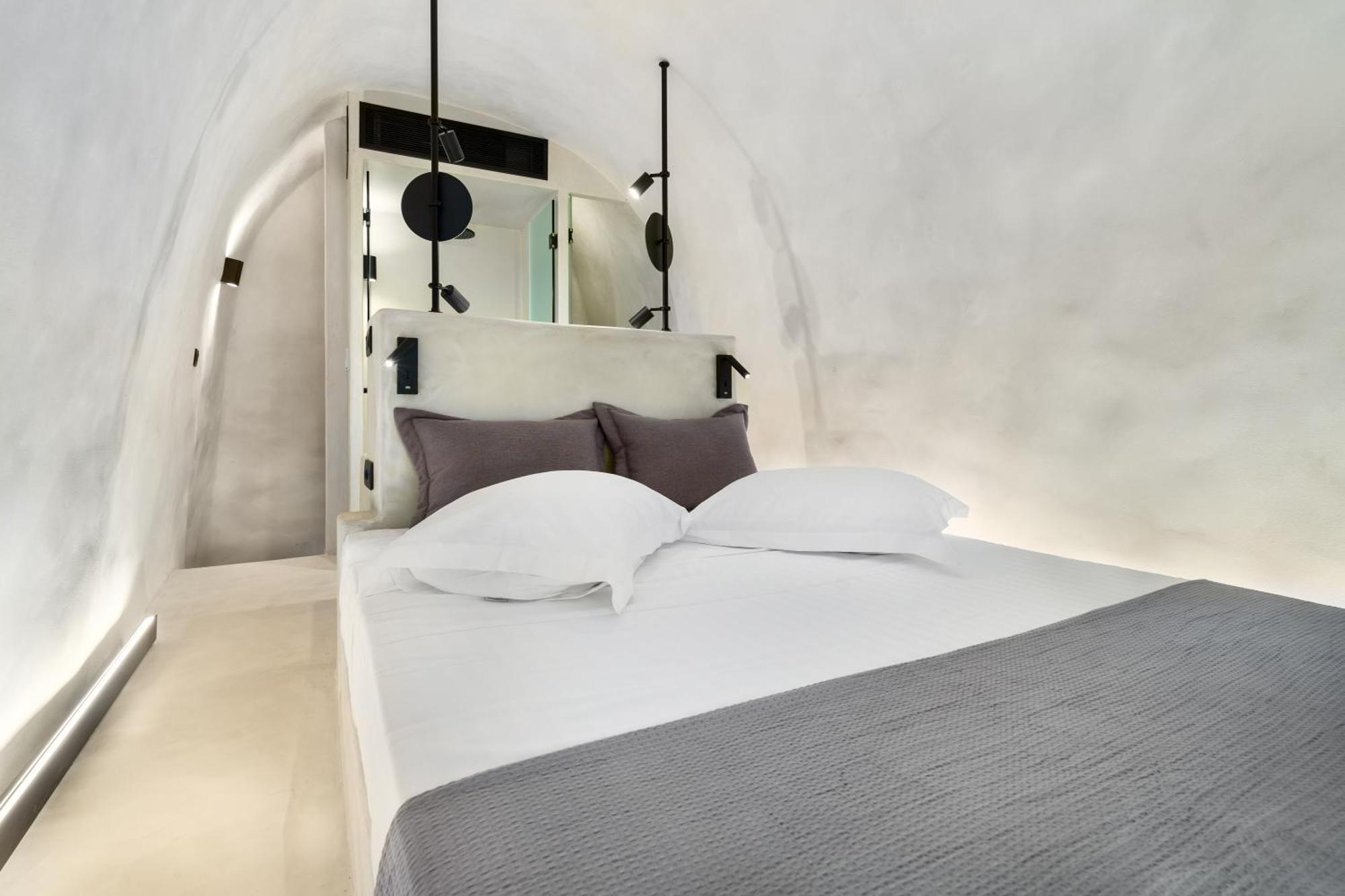 Neoma Luxury Suites Karterados  Dış mekan fotoğraf