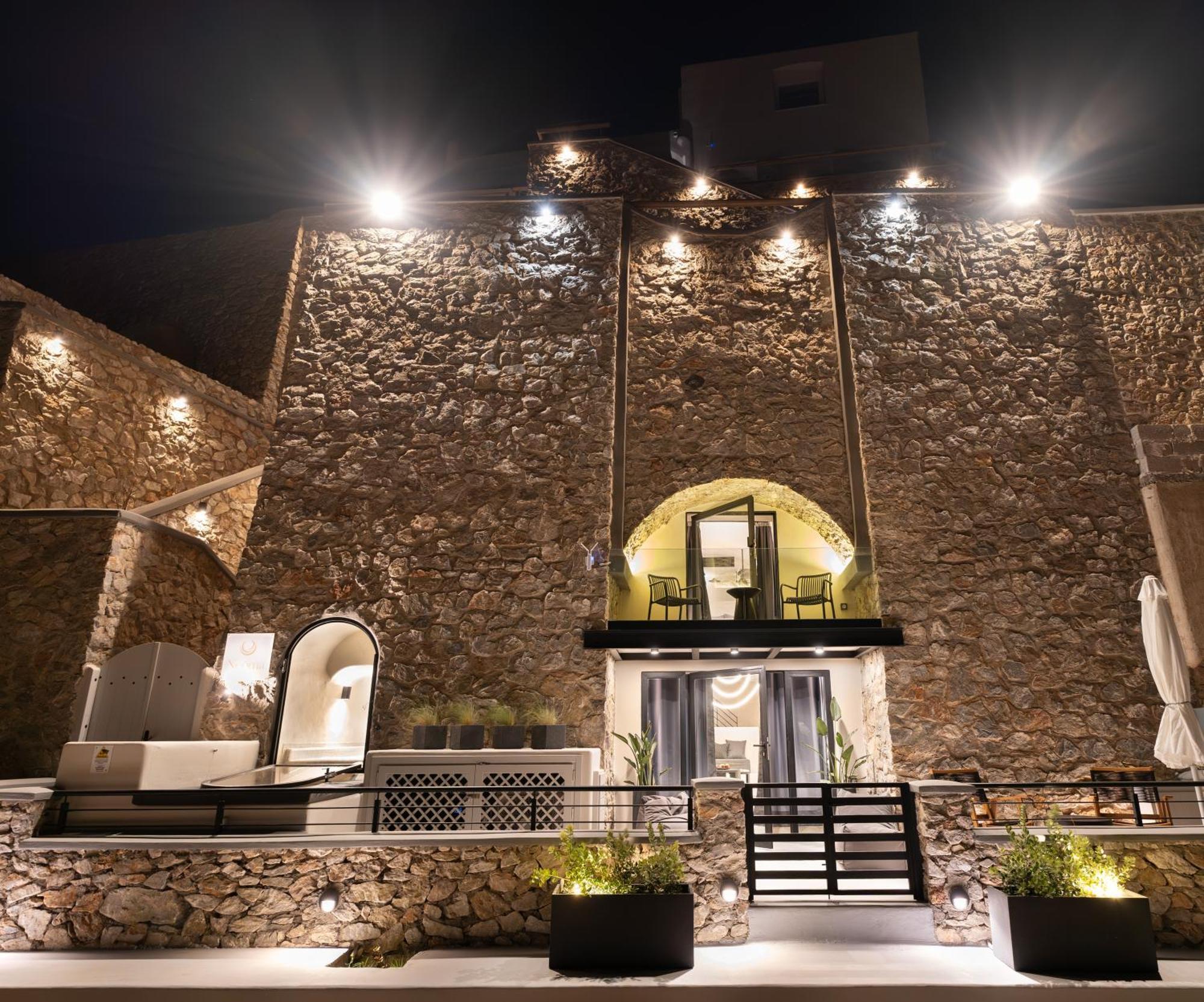 Neoma Luxury Suites Karterados  Dış mekan fotoğraf